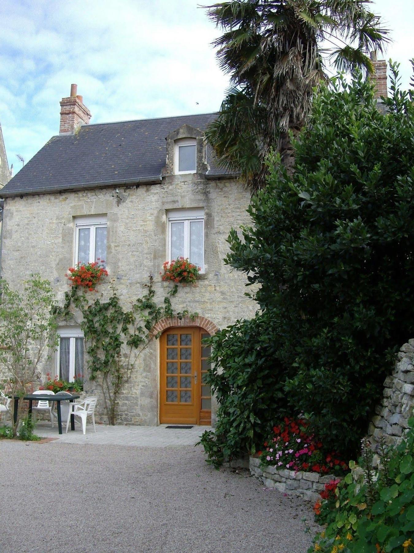 Chambres D'Hotes De L'Eglise Sainte-Mere-Eglise Exterior photo